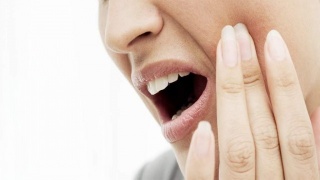 cara mengobati sakit gigi berlubang